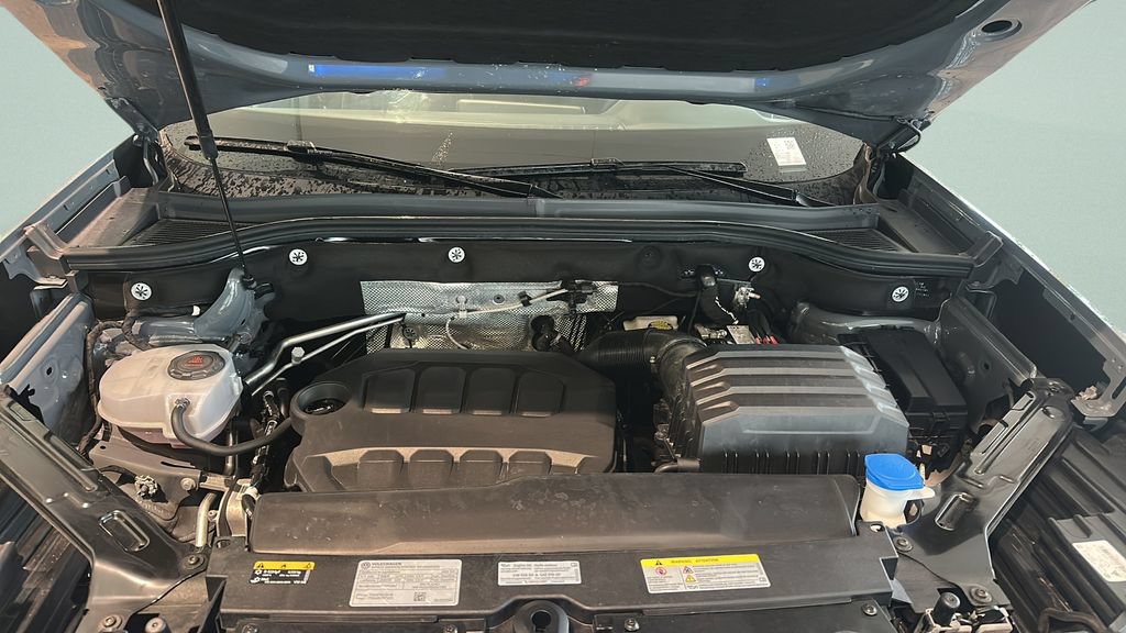 Certified 2026 Volkswagen Atlas Cross Sport SE FWD image 30
