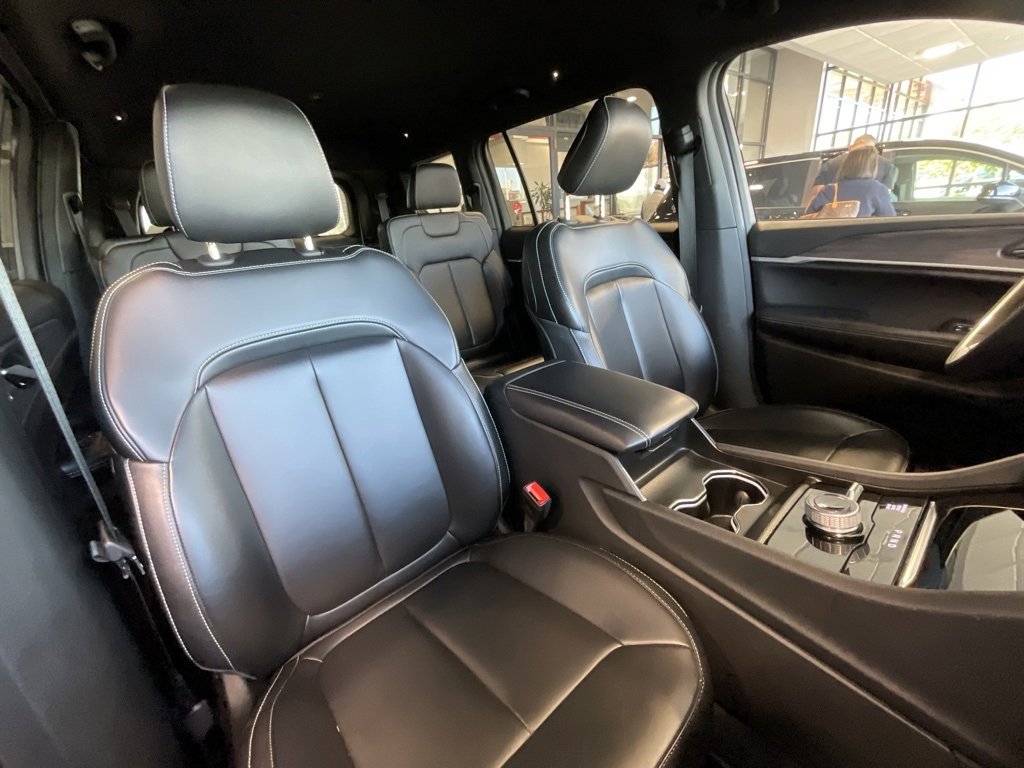 Used 2024 Jeep Grand Cherokee L Limited image 19