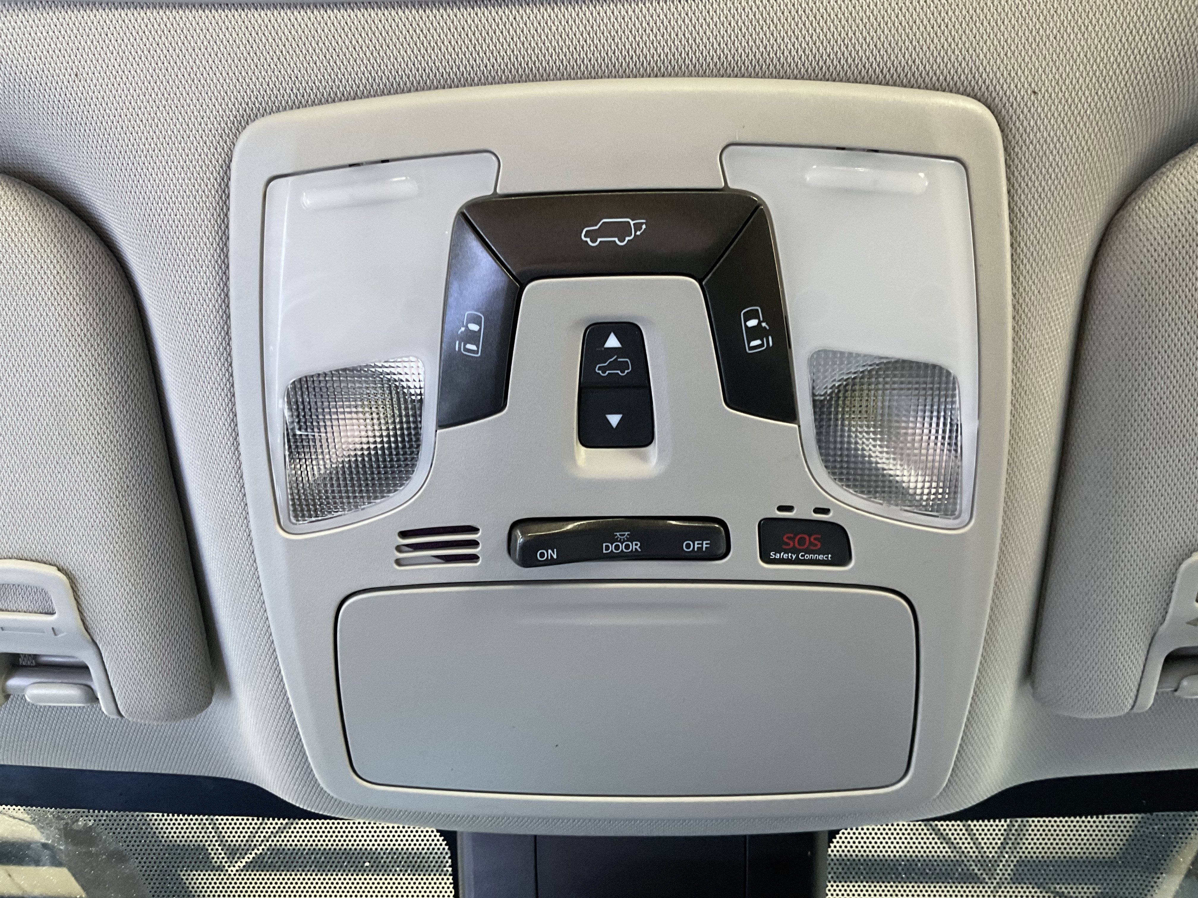 Used 2019 Toyota Sienna XLE w/ XLE Navigation Package AWD/4WD image 34