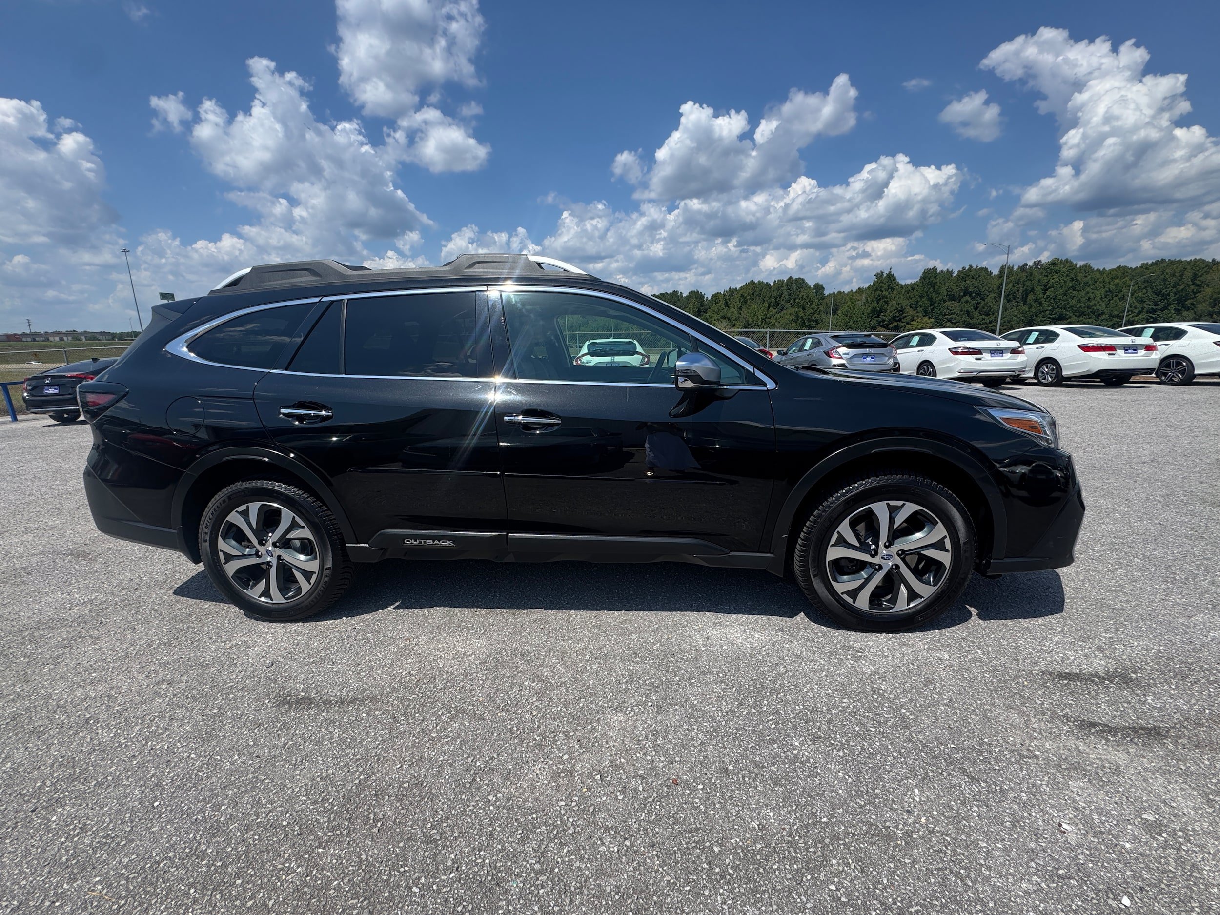 Used 2021 Subaru Outback Touring XT AWD/4WD image 1