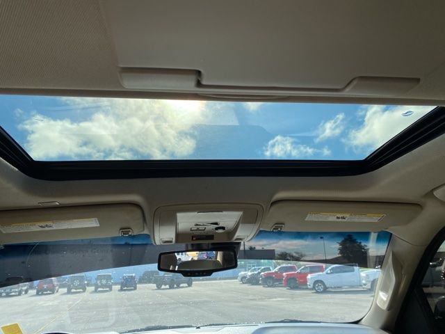 Used 2017 GMC Yukon Denali w/ Open Road Package image 26