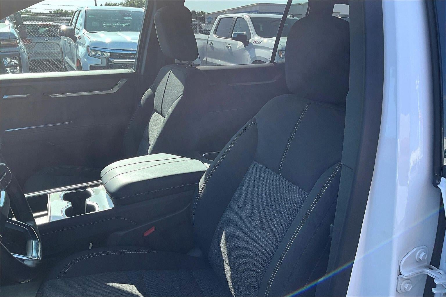 Used 2025 GMC Acadia Elevation AWD/4WD image 23