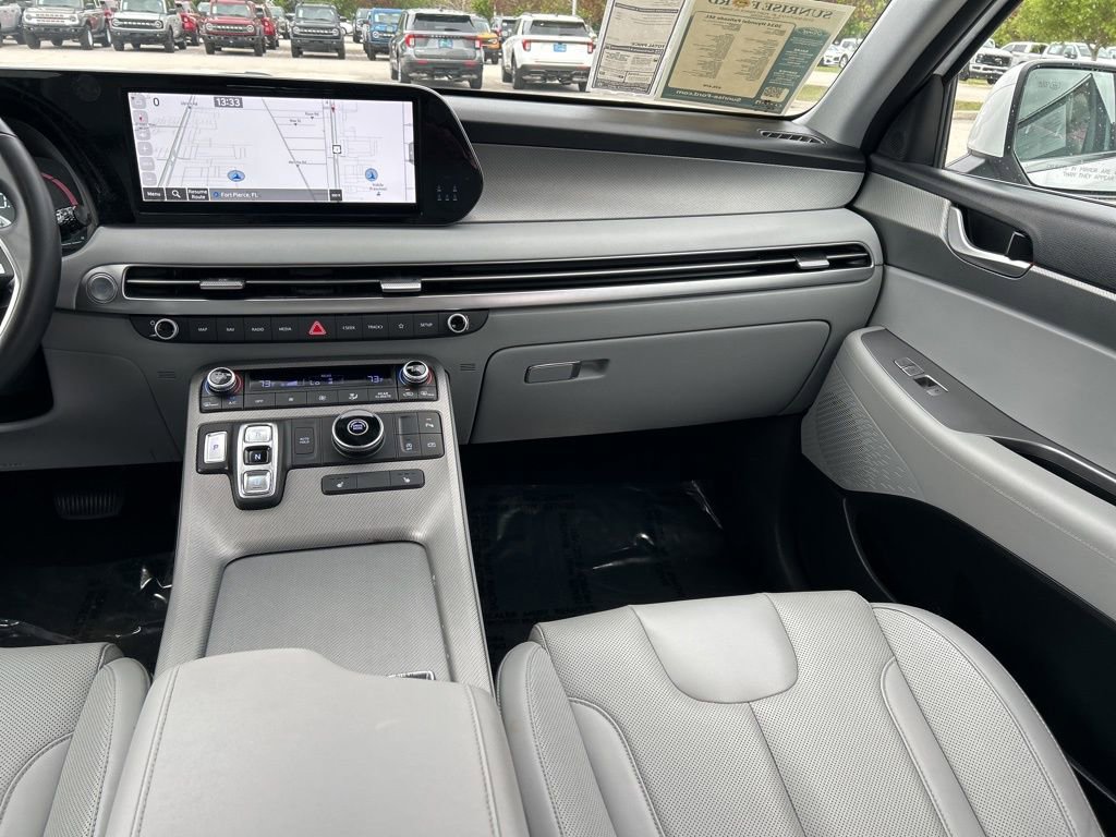 Used 2024 Hyundai Palisade SEL FWD image 11