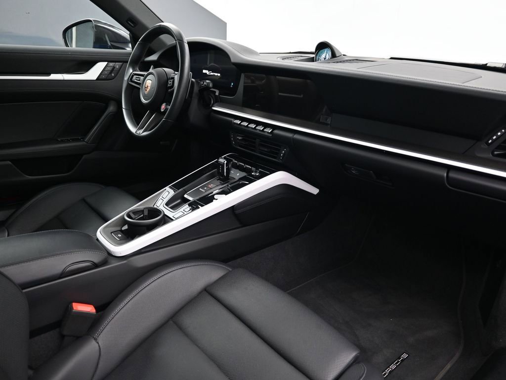 Certified 2025 Porsche 911 Carrera image 12