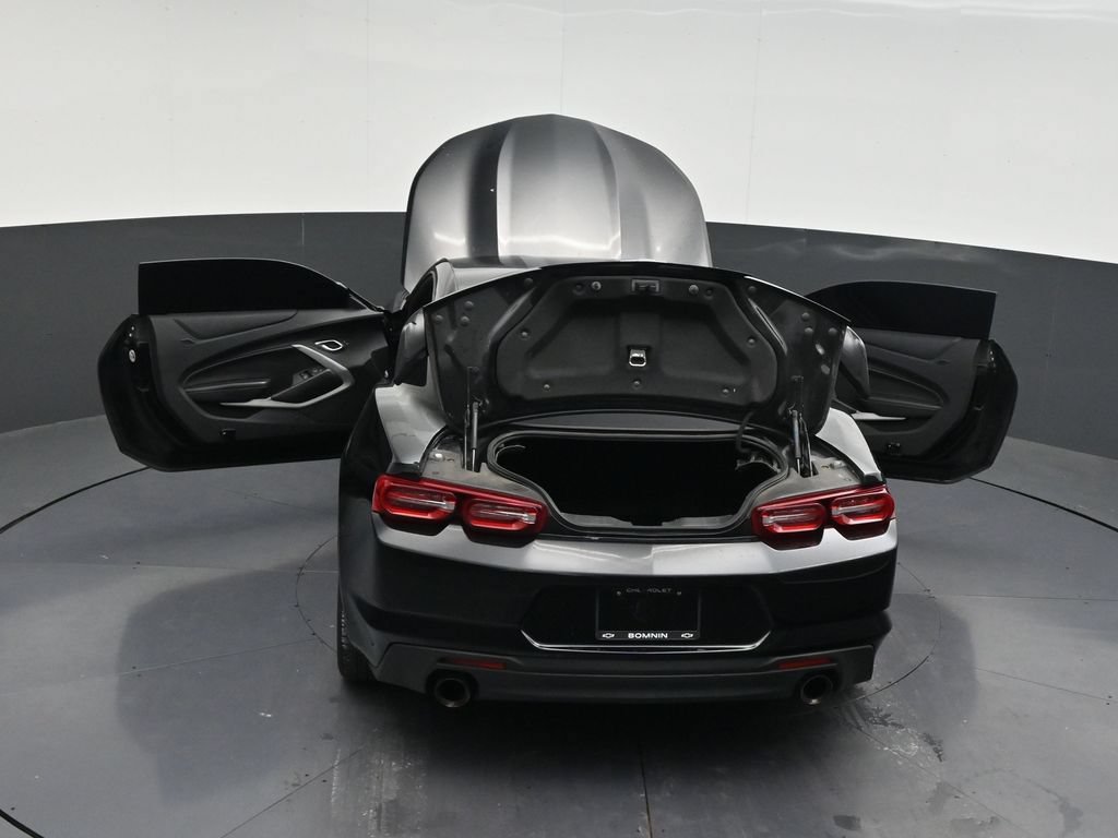 Used 2020 Chevrolet Camaro LT RWD image 35