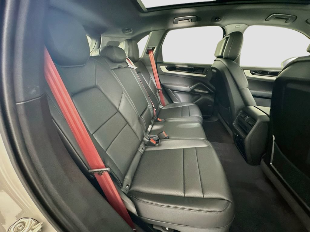 New 2026 Porsche Cayenne AWD/4WD image 29