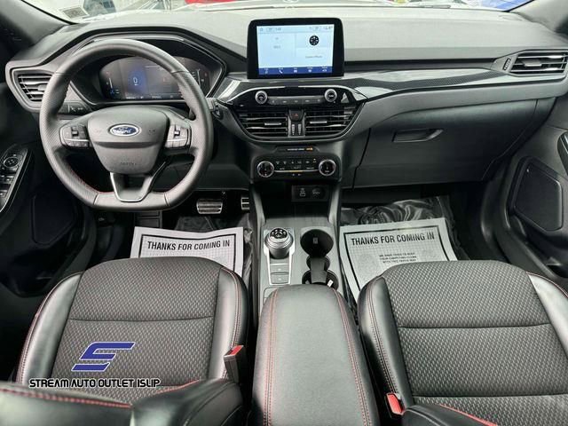 Used 2024 Ford Escape ST-Line image 13