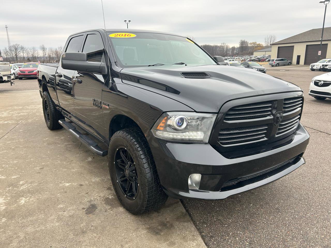 Used 2016 RAM 1500 Sport image 3
