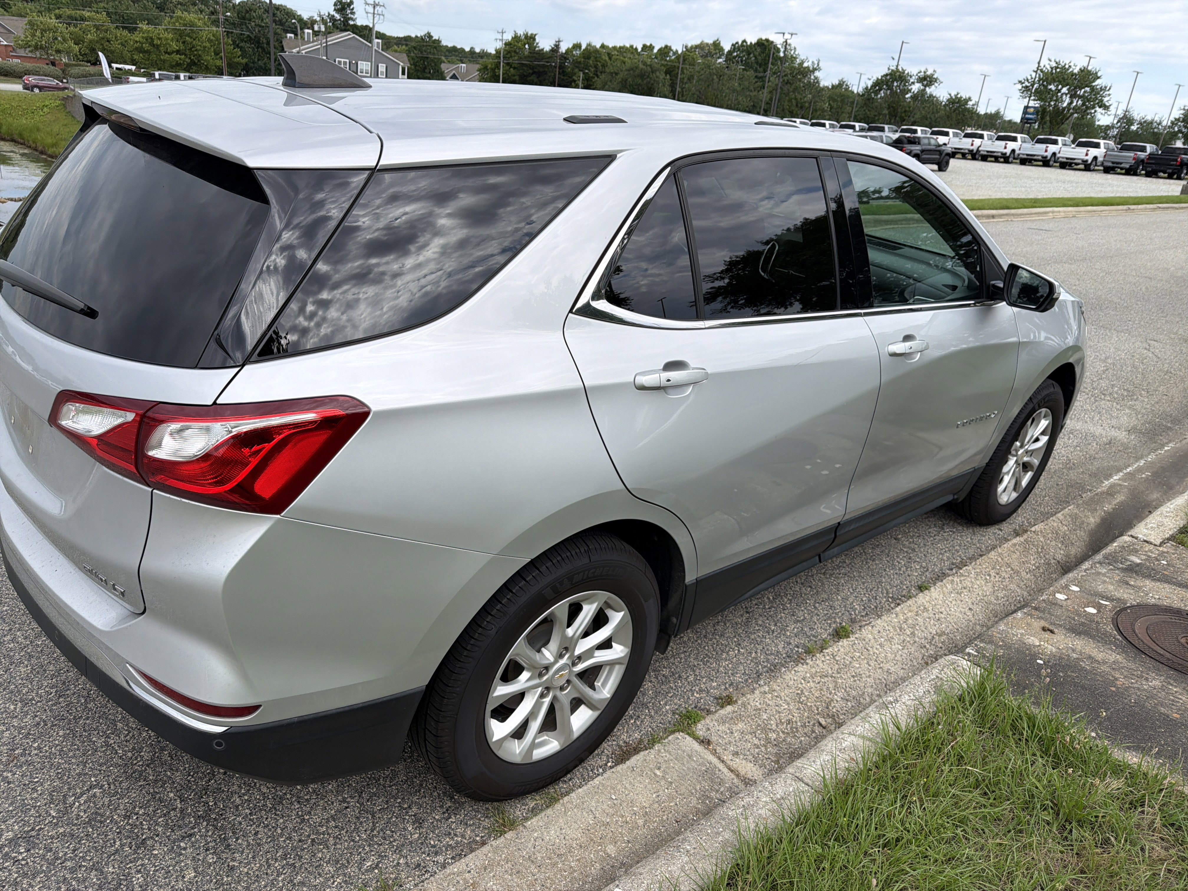 Used 2019 Chevrolet Equinox LT AWD/4WD image 10