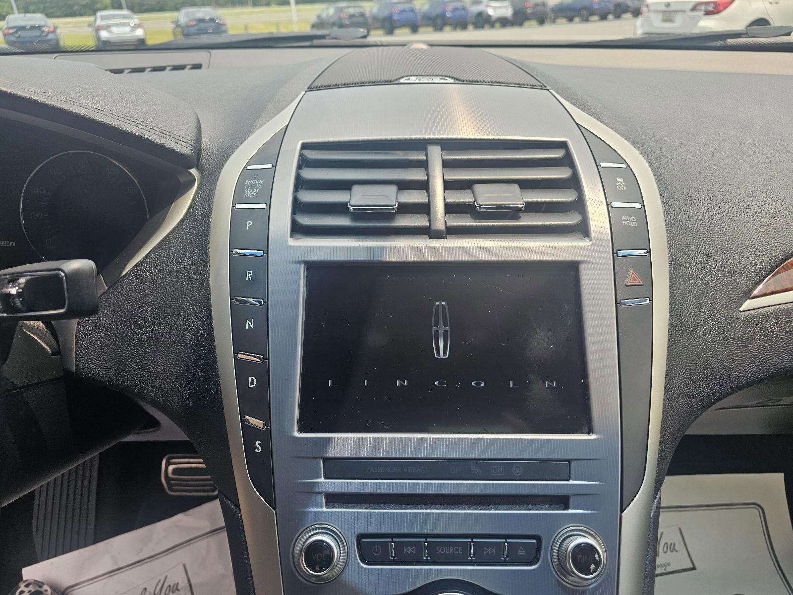 Used 2019 Lincoln MKZ Reserve w/ Reserve Plus Package image 23