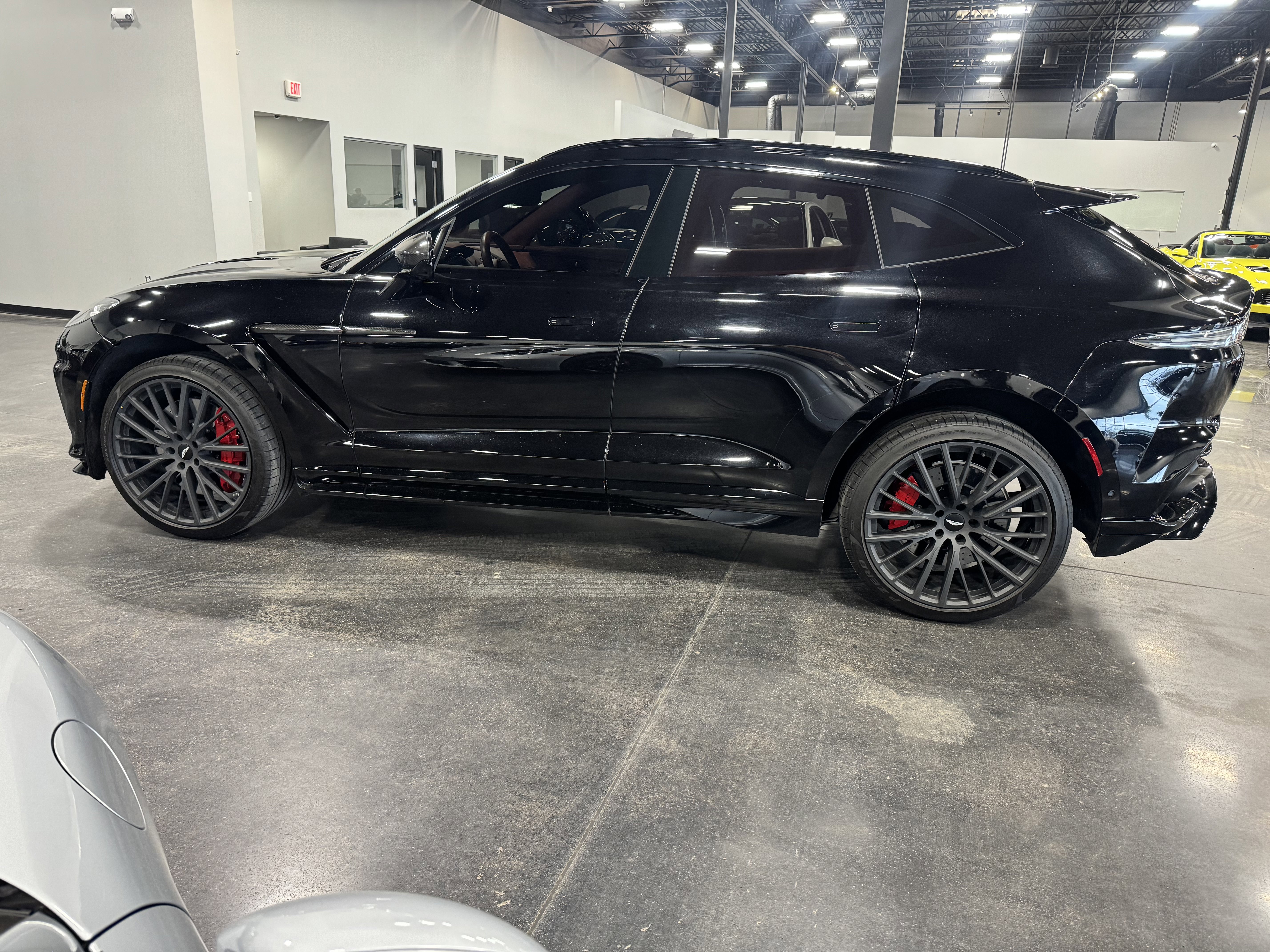 Used 2023 Aston Martin DBX 707 image 6