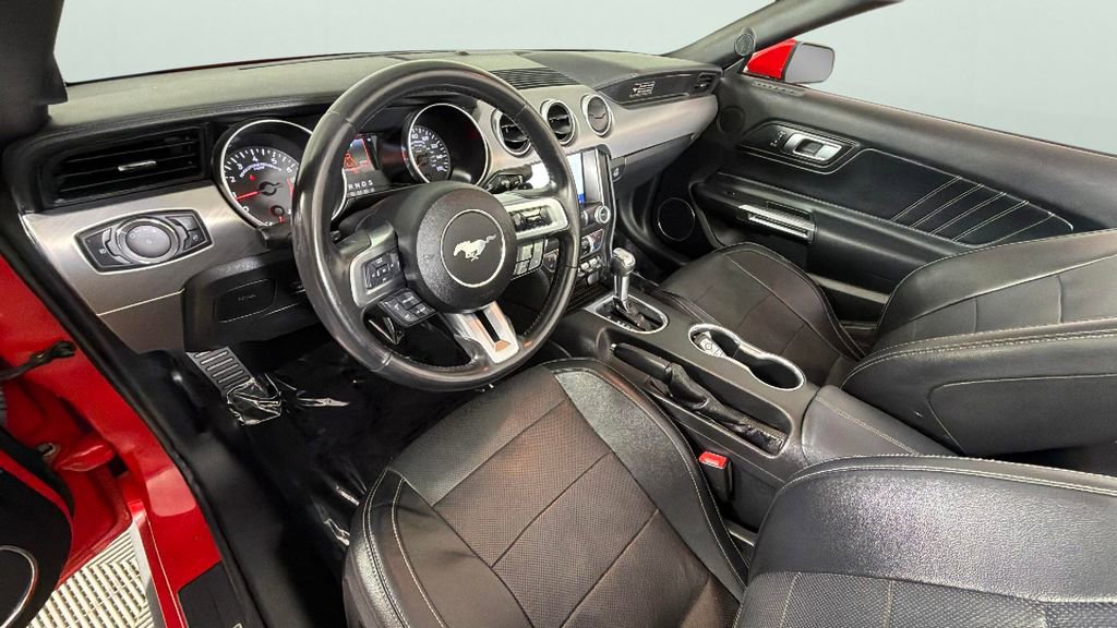 Used 2020 Ford Mustang Premium RWD image 22