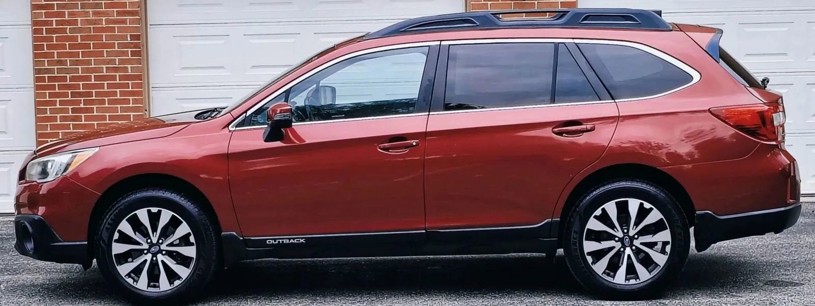 Used 2016 Subaru Outback 3.6R Limited image 12