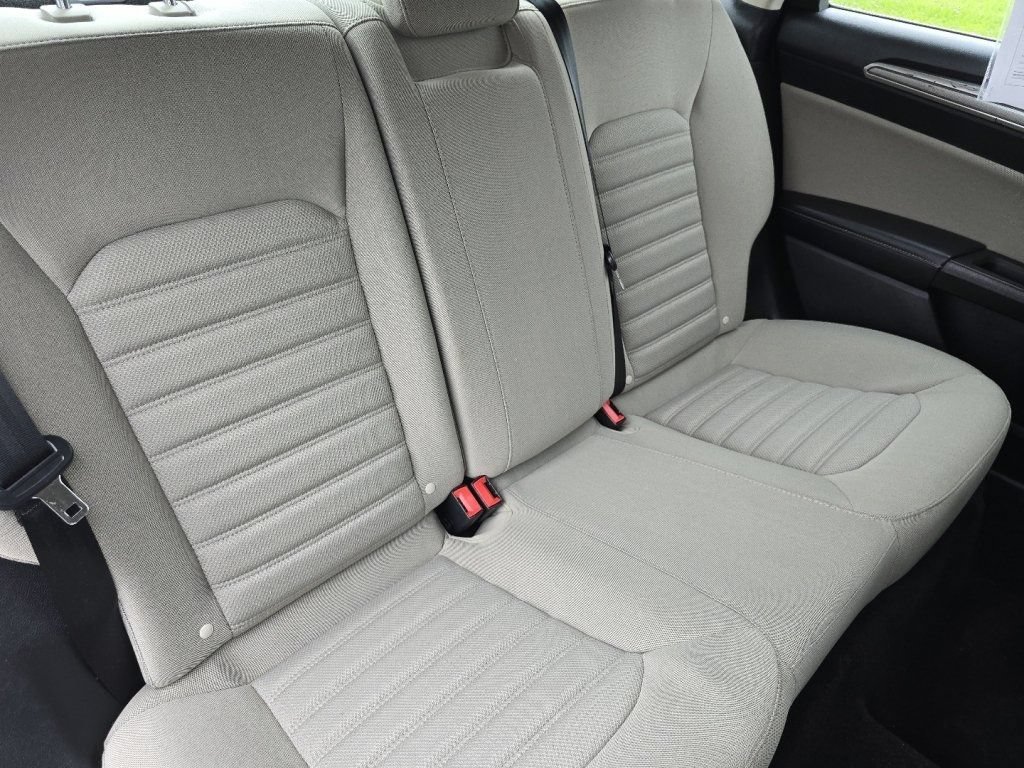 Used 2018 Ford Fusion S FWD image 22
