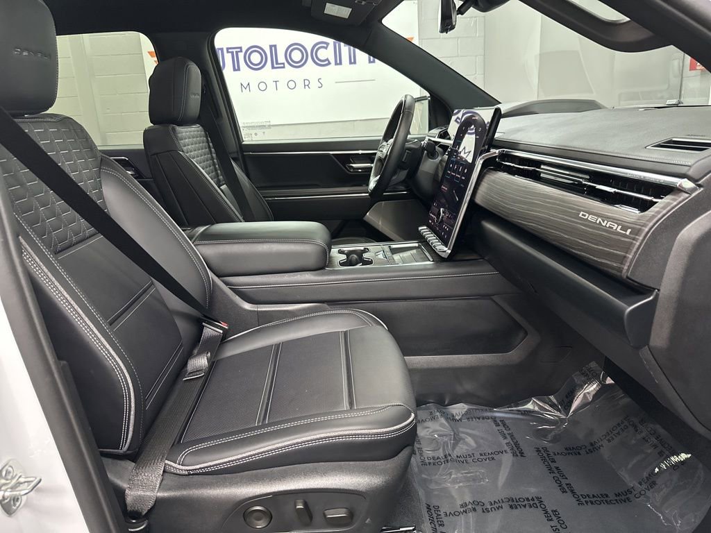 Used 2025 GMC Sierra EV Denali AWD/4WD image 22
