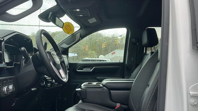 Used 2026 GMC Sierra 1500 SLT AWD/4WD image 10