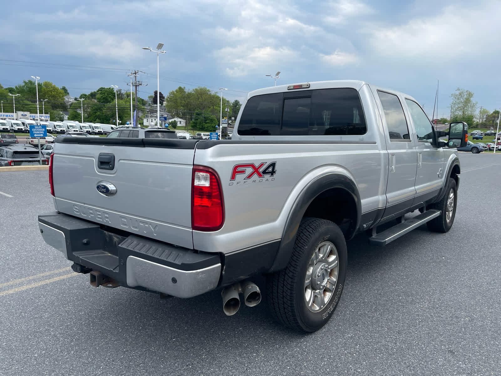 Used 2016 Ford F350 Lariat w/ Lariat Ultimate Package AWD/4WD image 6