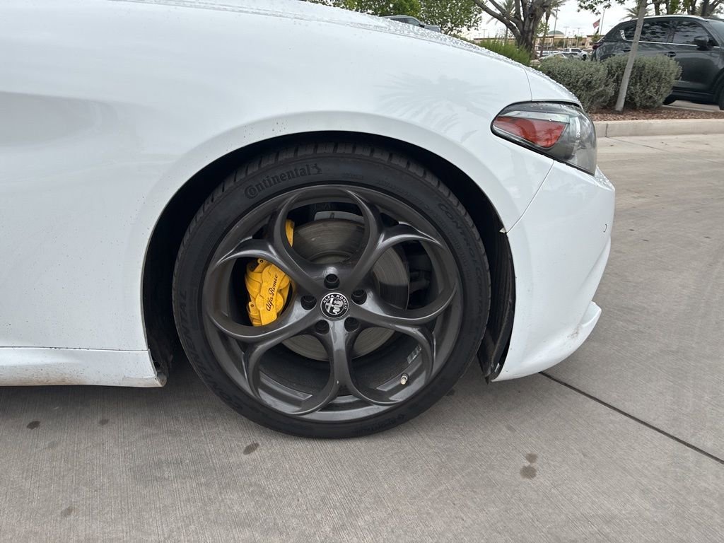 Used 2019 Alfa Romeo Giulia Ti Sport w/ Quick Order Package 22U Sport image 6