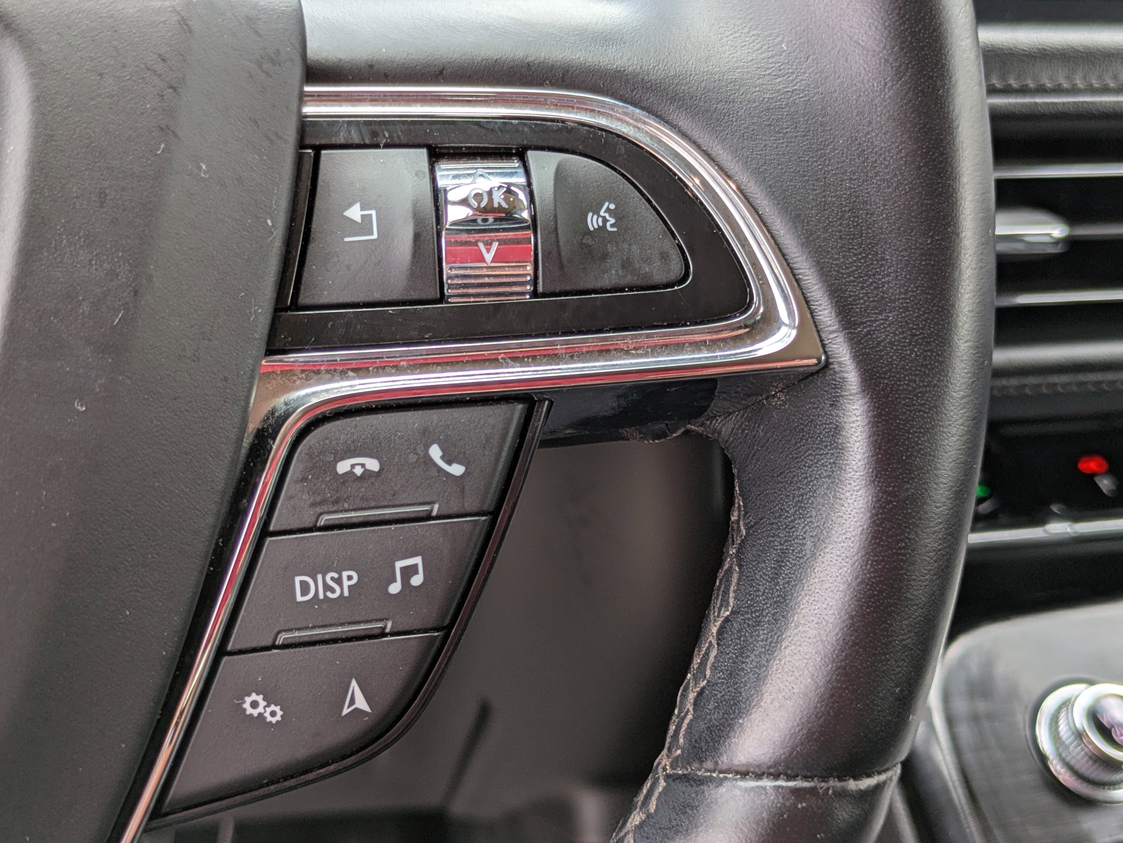 Used 2022 Lincoln Nautilus Reserve w/ Cargo Utility Package image 19