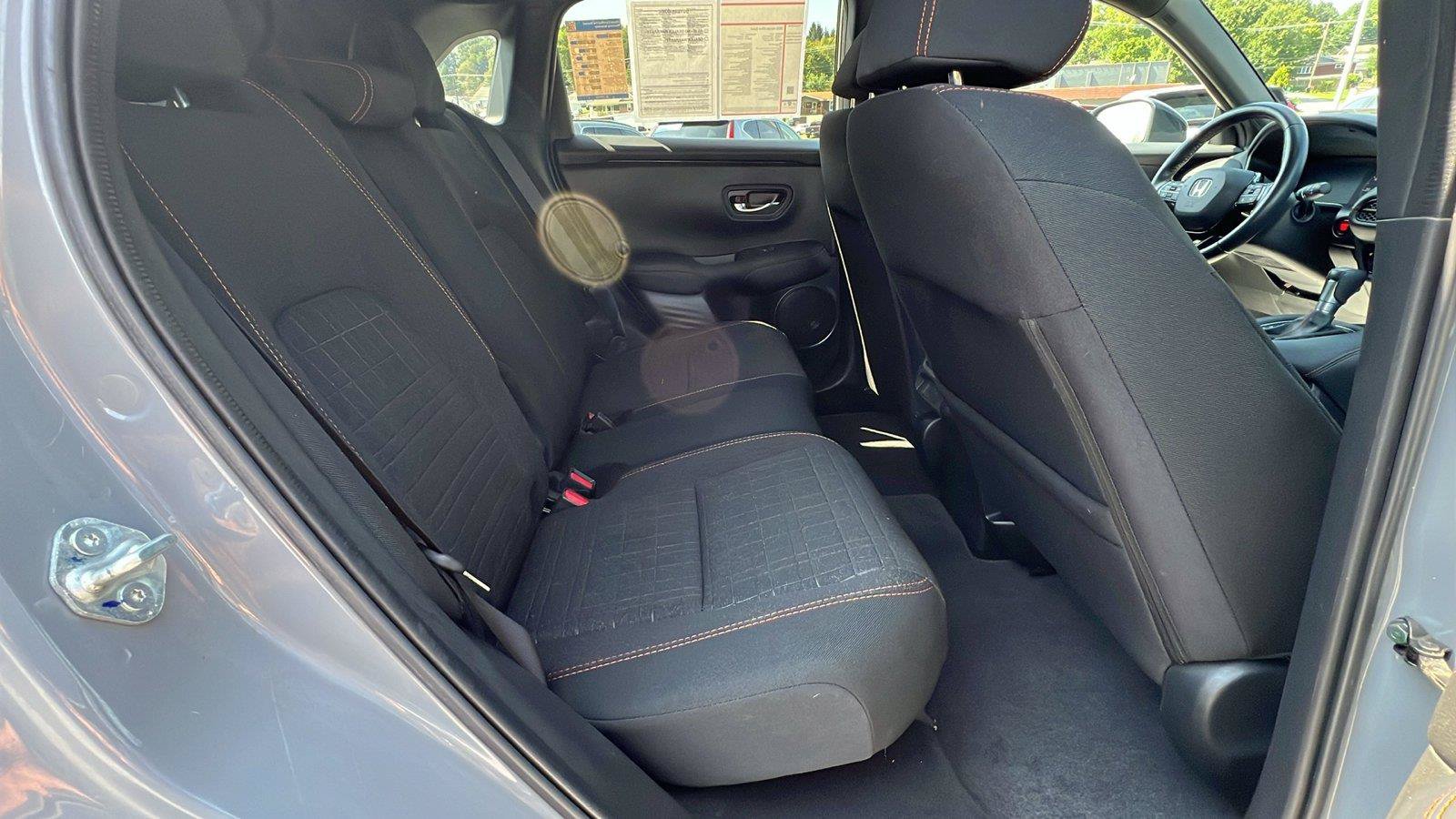 Used 2025 Honda HR-V Sport image 15