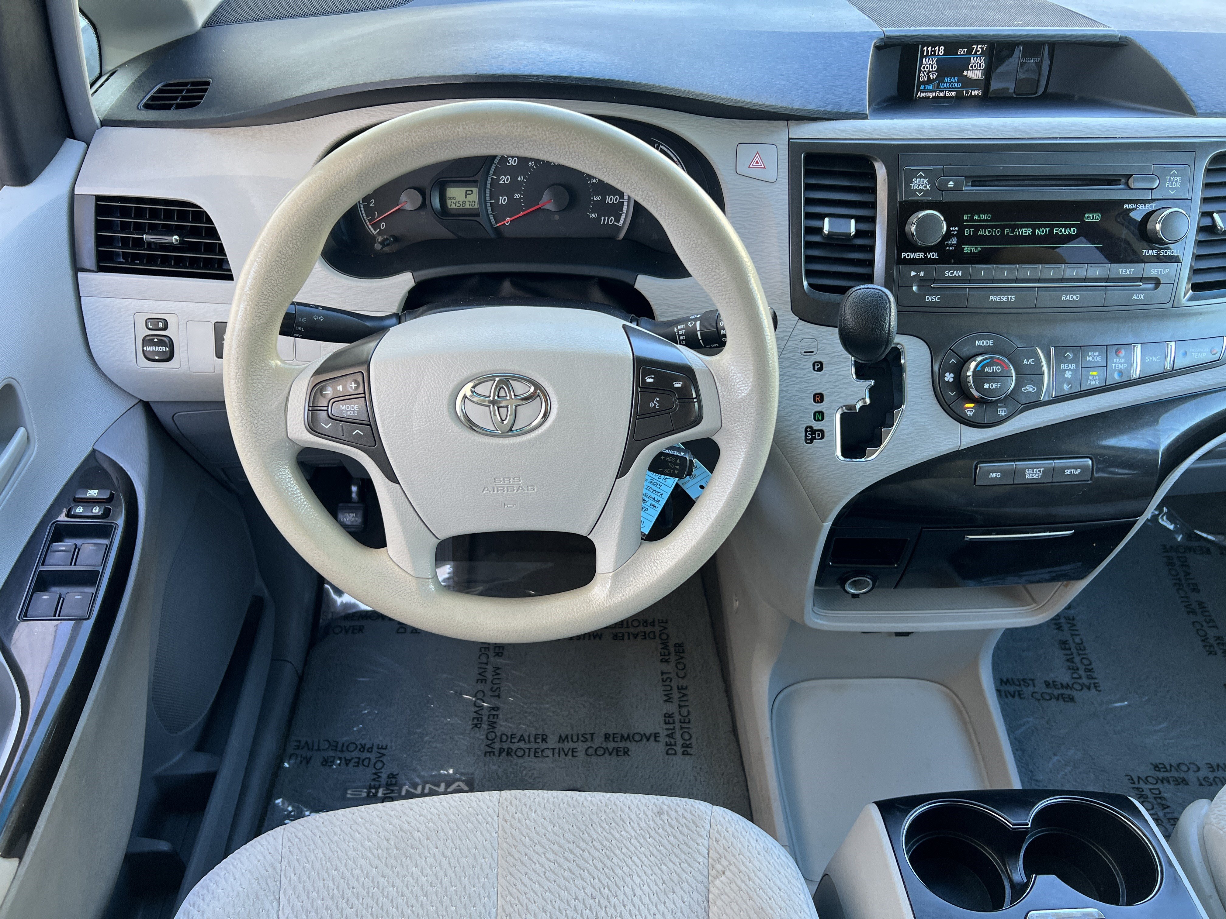 Used 2014 Toyota Sienna LE FWD image 28