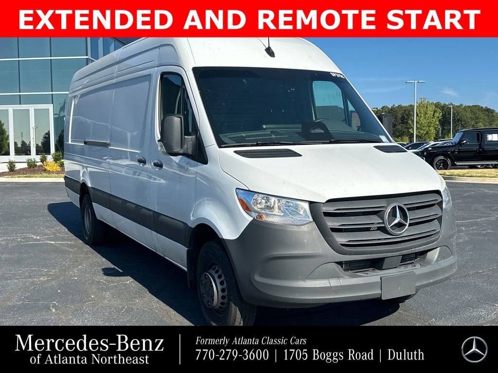 Used 2025 Mercedes-Benz Sprinter 3500 image 1