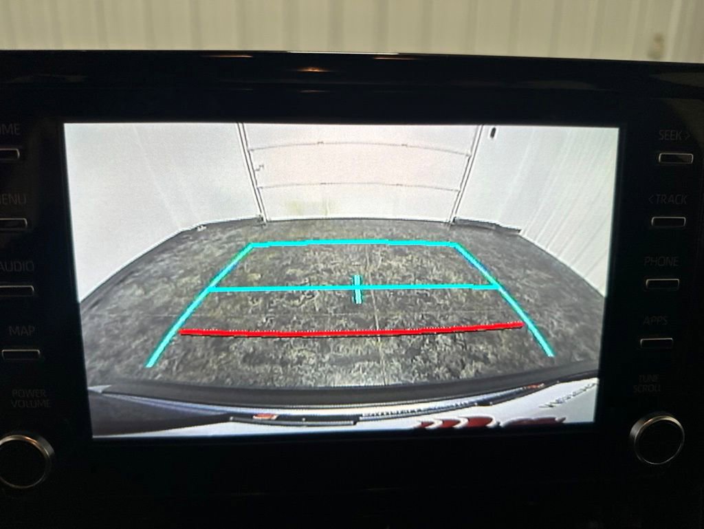 Used 2020 Toyota Corolla LE FWD image 17