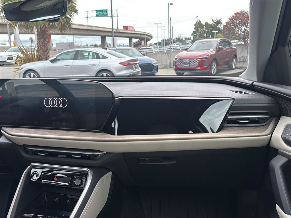 Used 2025 Audi Q5 Premium Plus w/ Premium Plus image 11