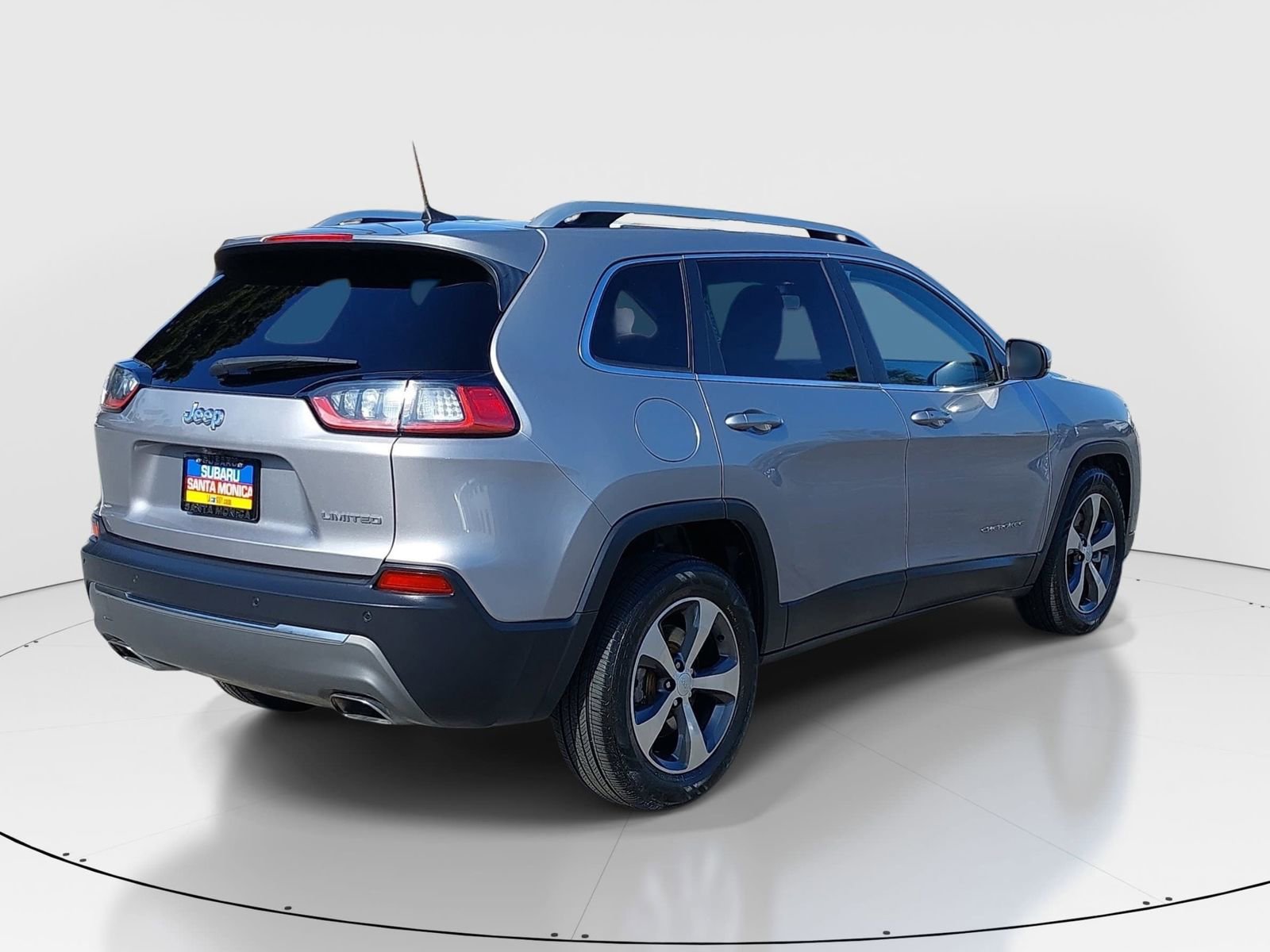 Used 2019 Jeep Cherokee Limited FWD image 7