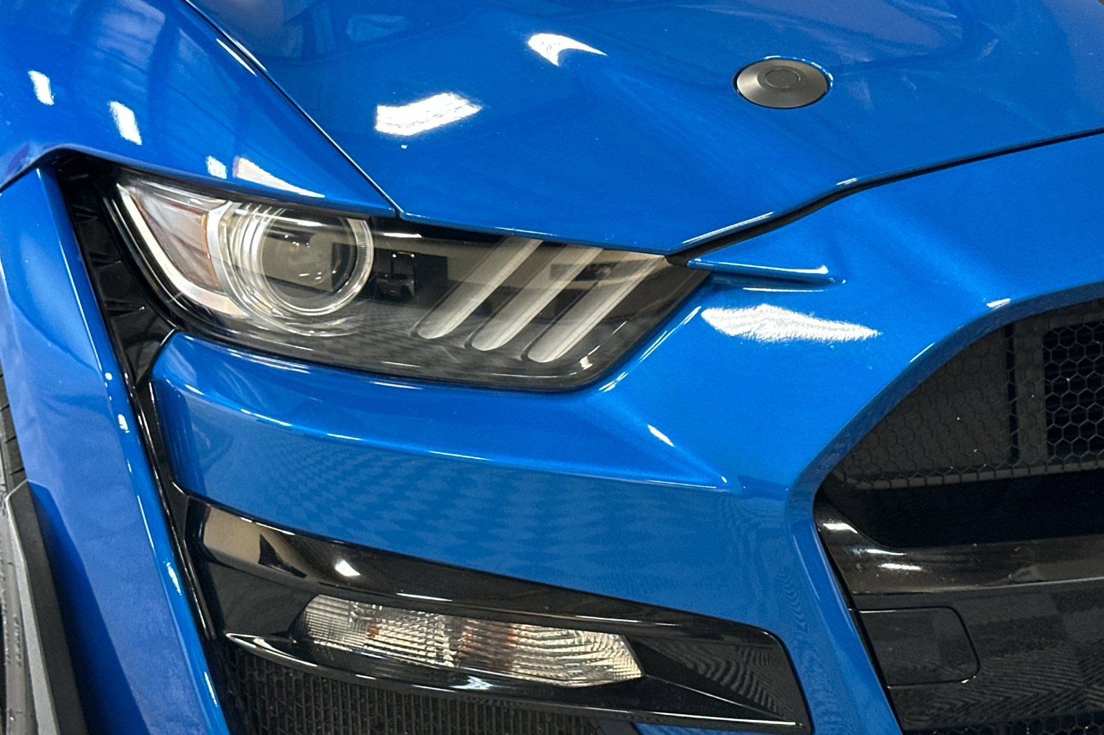 Used 2021 Ford Mustang Shelby GT500 w/ Technology Package RWD image 44