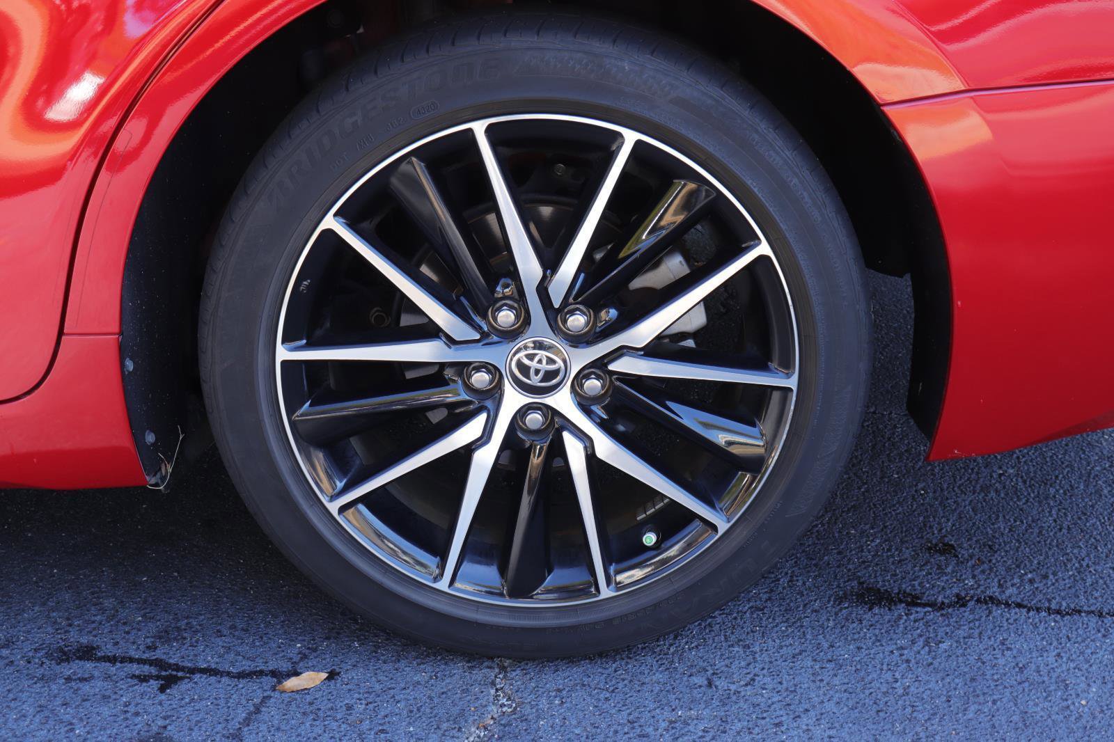 Used 2021 Toyota Camry SE image 31