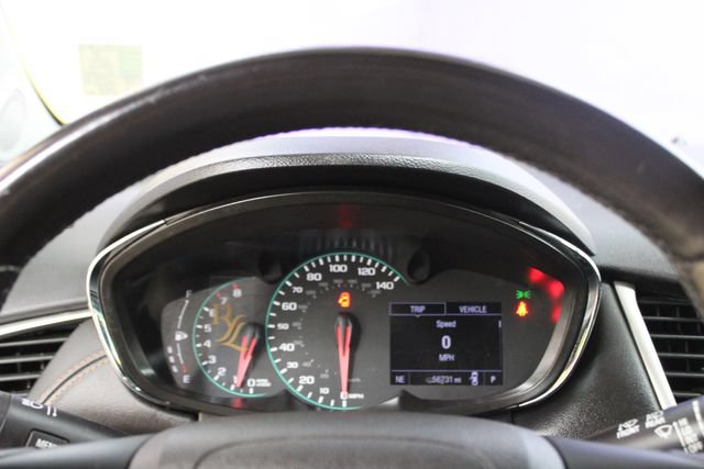 Used 2019 Chevrolet Trax LT w/ LT Convenience Package FWD image 18