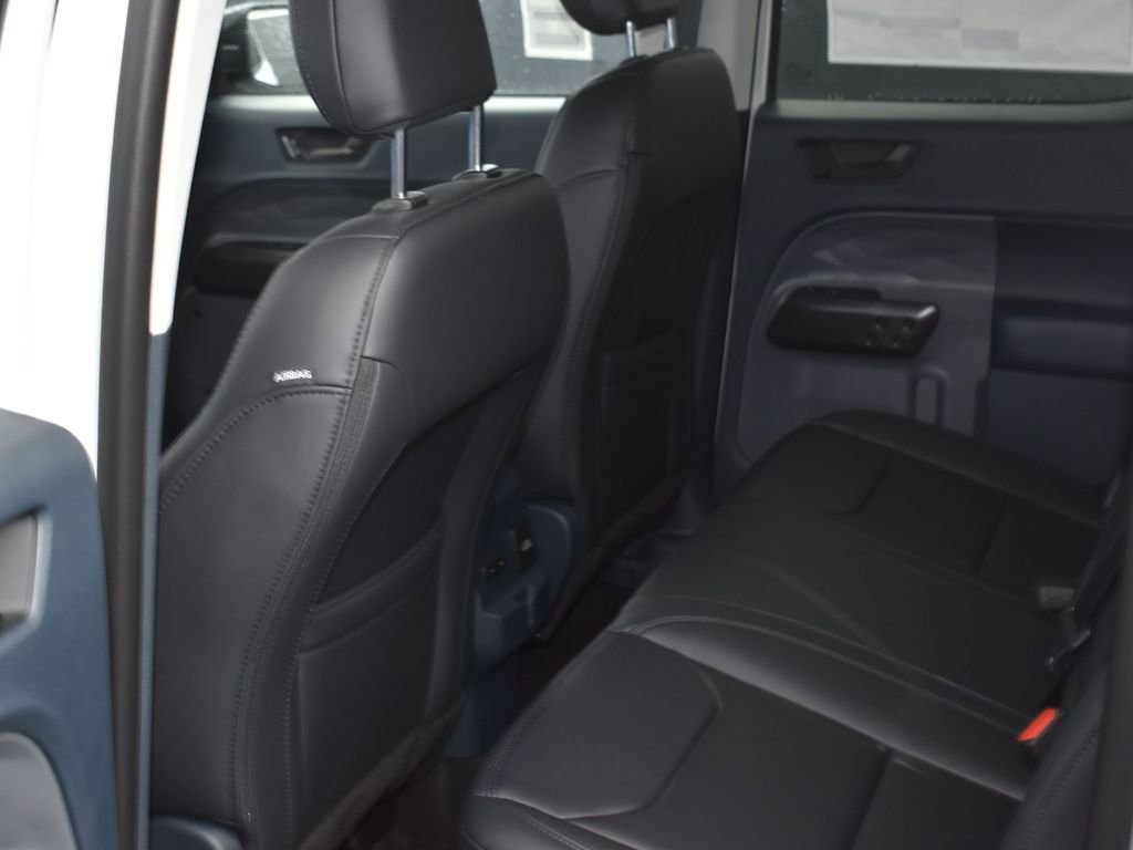 New 2026 Ford Maverick Lariat w/ Black Appearance Package image 11