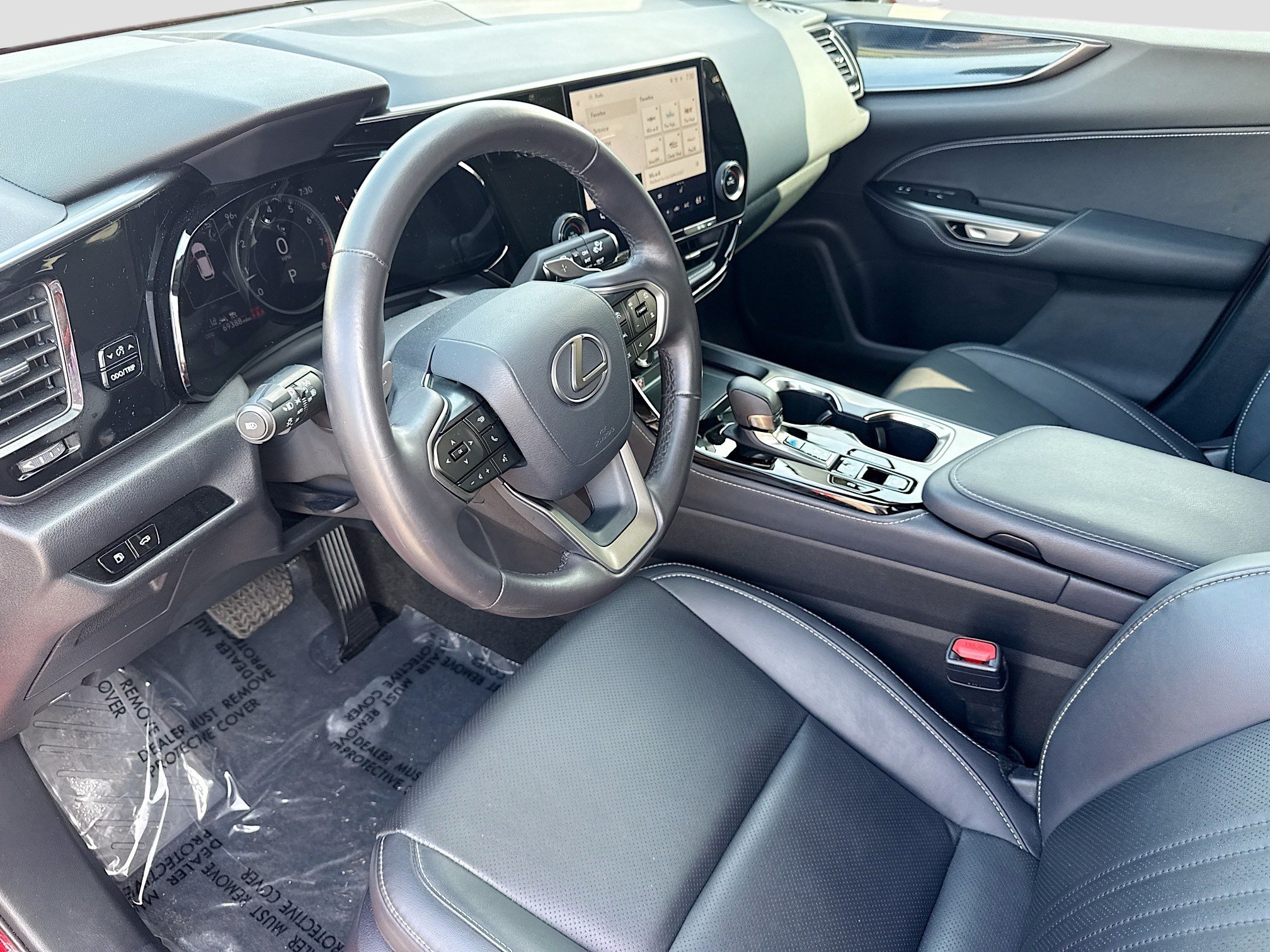 Used 2025 Lexus NX 250 FWD w/ Towing Package (2000 Lbs) image 26