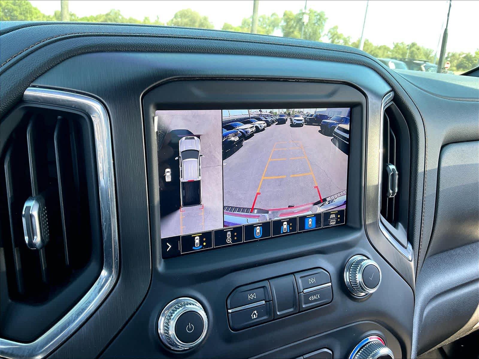 Used 2022 GMC Sierra 2500 AT4 w/ AT4 Preferred Package AWD/4WD image 21