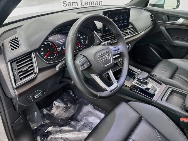 Used 2022 Audi Q5 2.0T Premium w/ Convenience Package AWD/4WD image 9