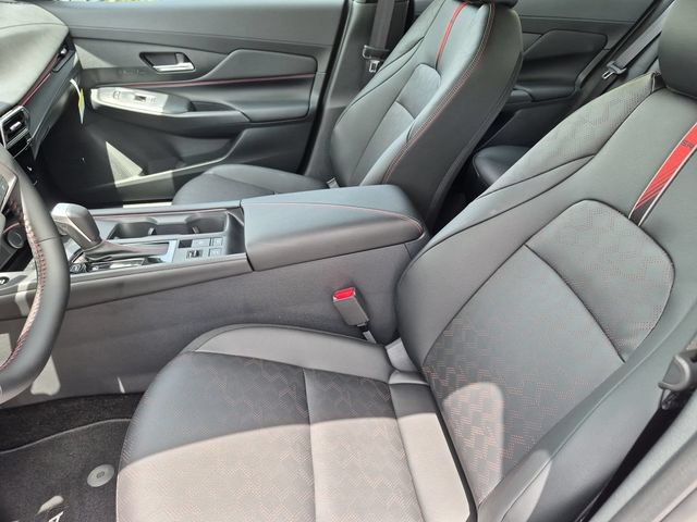 New 2026 Nissan Sentra SR w/ SR Premium Package FWD image 15