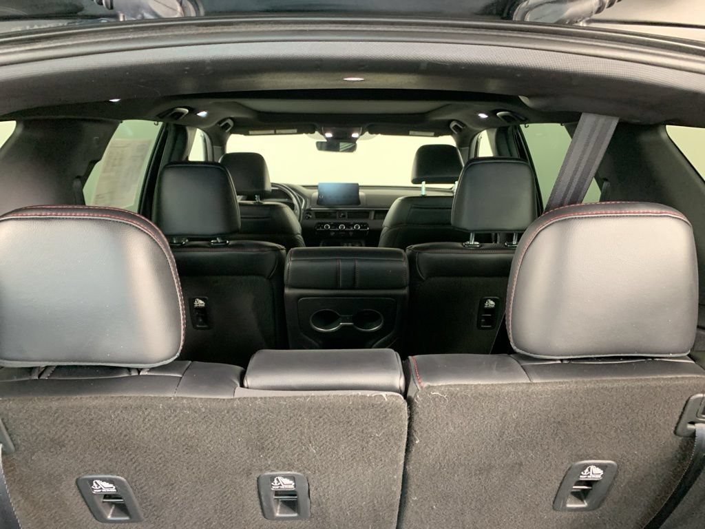 Used 2025 Honda Pilot Black Edition image 15