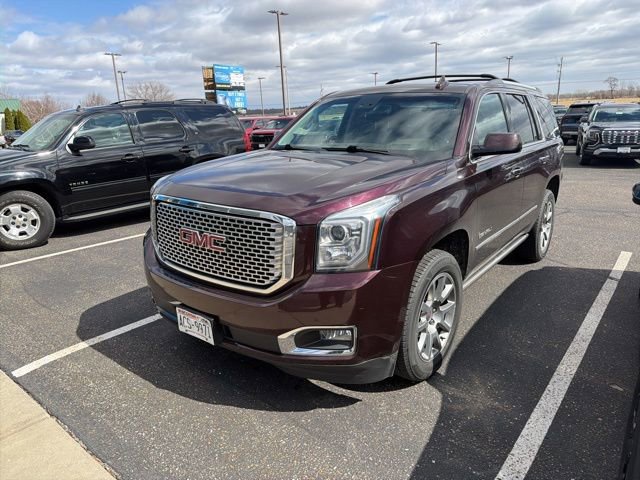 Used 2017 GMC Yukon Denali image 1