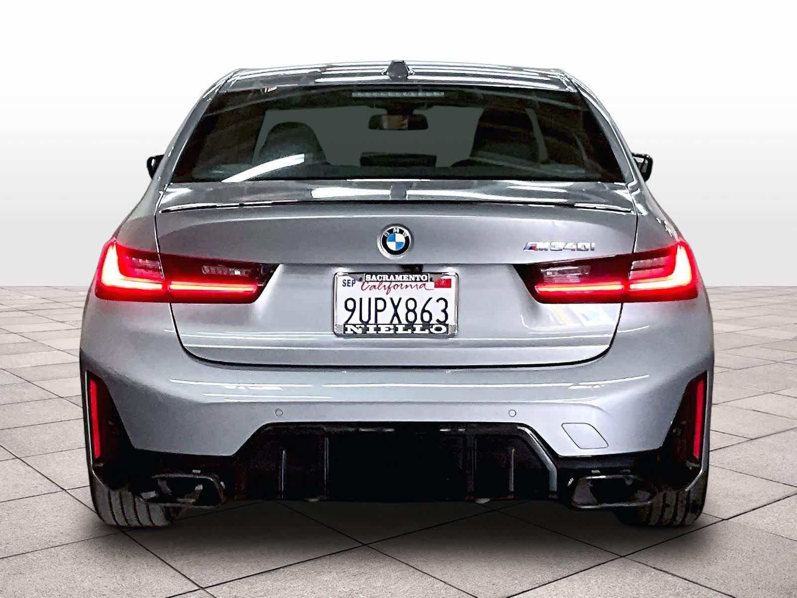 Used 2025 BMW M340i Sedan RWD image 6