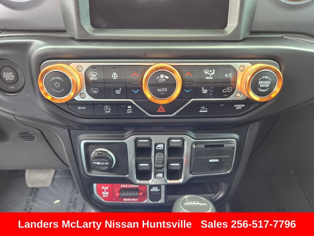 Used 2023 Jeep Gladiator Mojave w/ LED Lighting Group AWD/4WD image 14