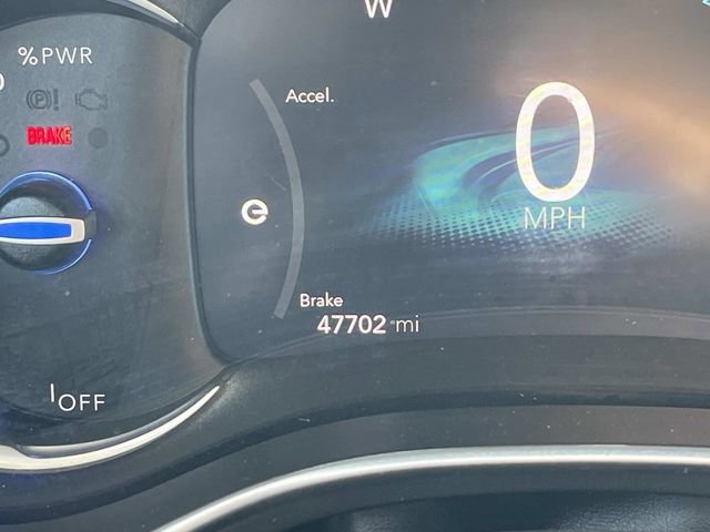 Used 2024 Chrysler Pacifica Limited FWD image 42