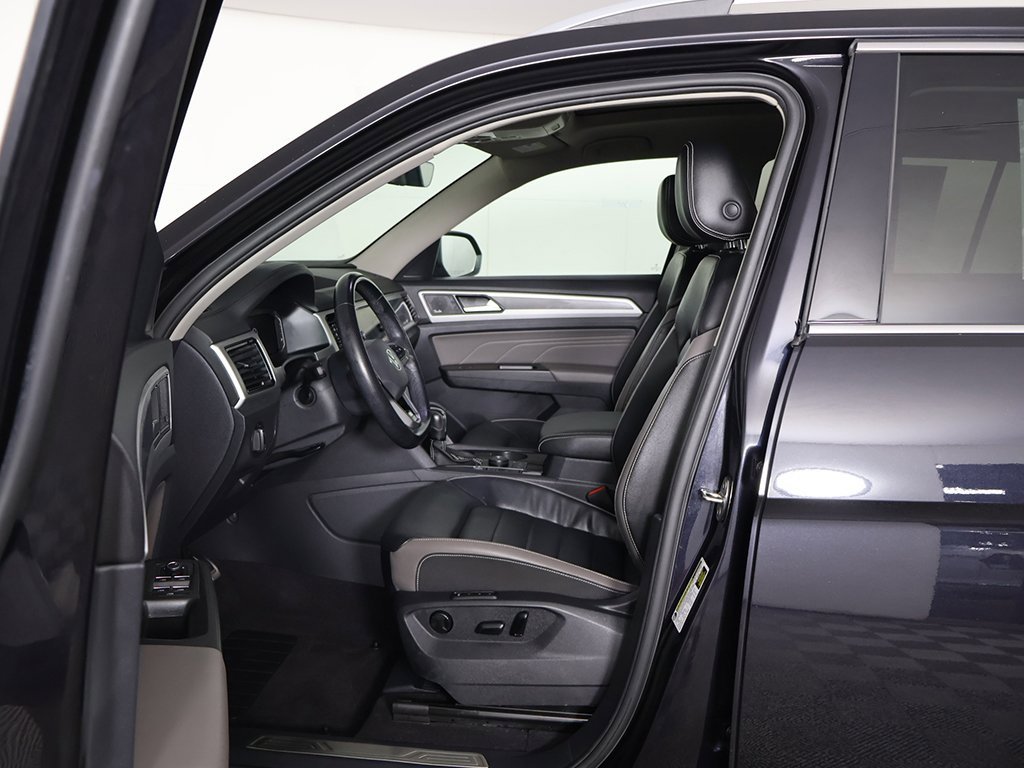Used 2022 Volkswagen Atlas SEL Premium image 31