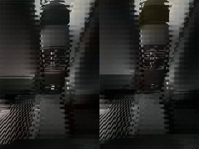 Used 2023 Toyota Corolla Cross LE image 21