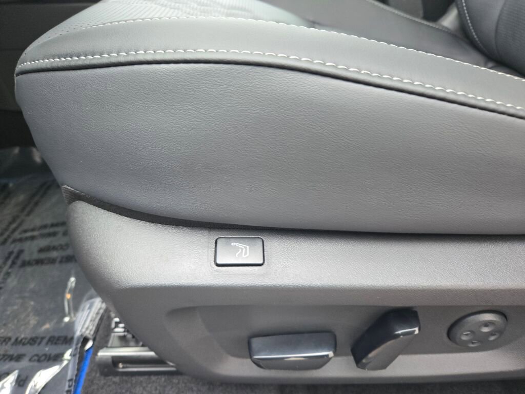 New 2025 Mitsubishi Outlander SEL Black Edition image 19