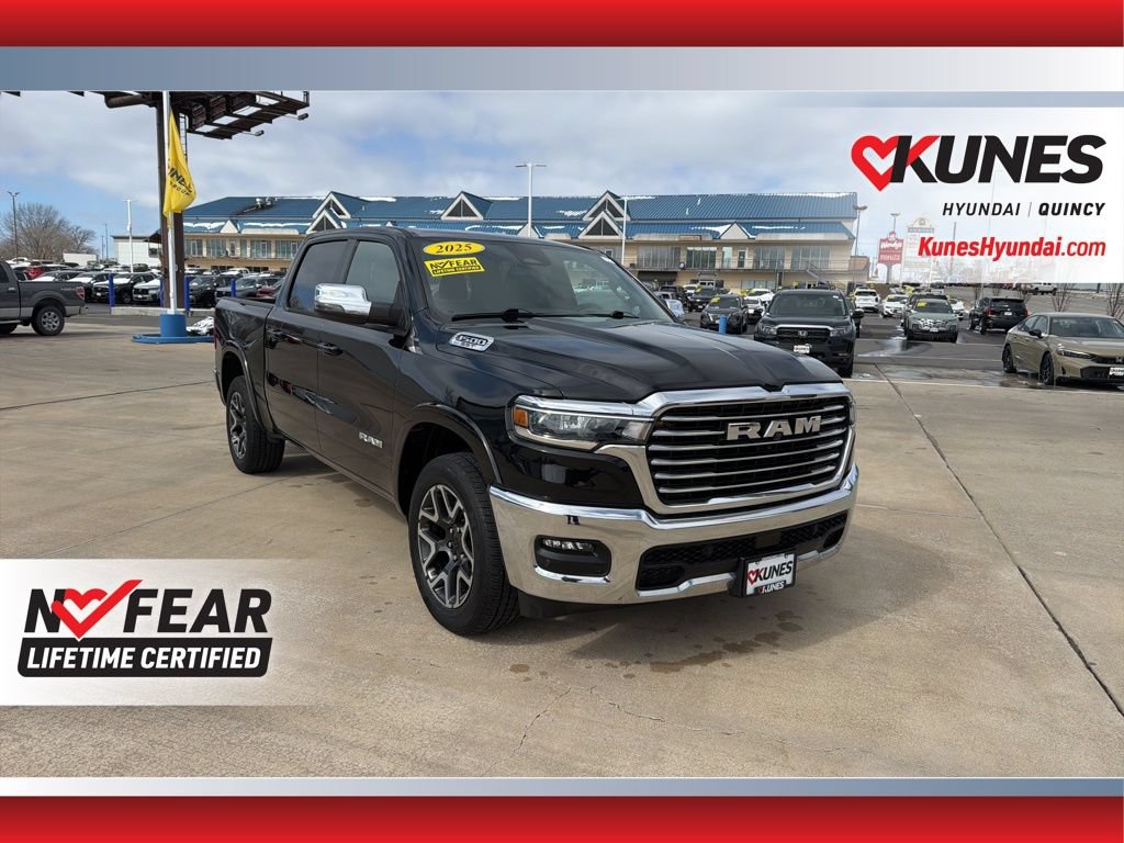 Used 2025 RAM 1500 Laramie AWD/4WD image 1