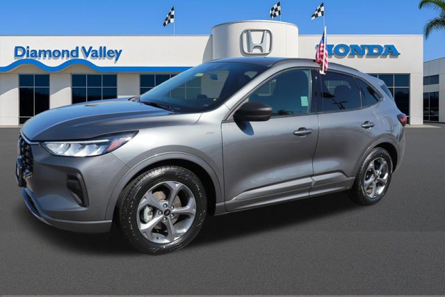 Used 2024 Ford Escape ST-Line image 3