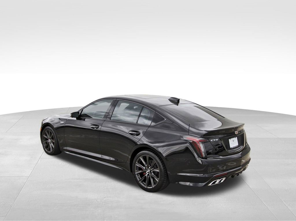 New 2026 Cadillac CT5 V image 3