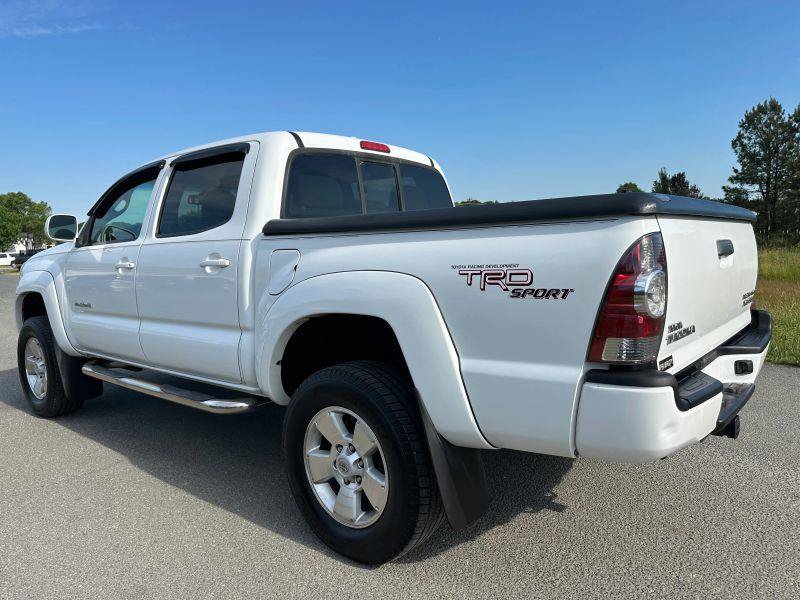 Used 2009 Toyota Tacoma PreRunner RWD image 11