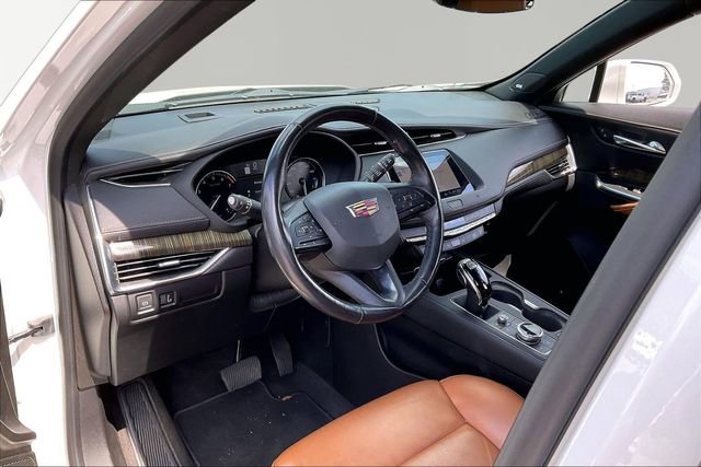 Used 2019 Cadillac XT4 Premium Luxury FWD image 12